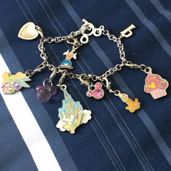 REAL Disney Charm Bracelet 7 “ Beautiful - Picture 1 of 4
